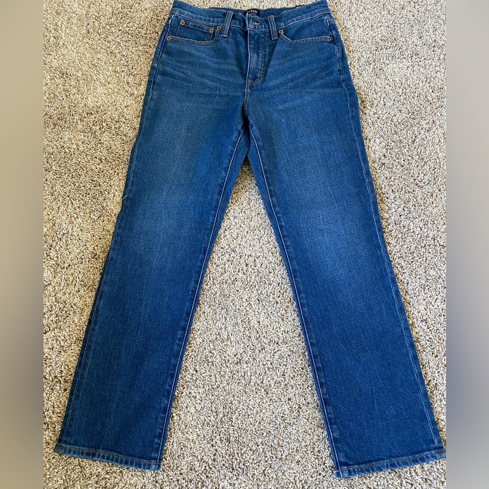 I. Crew Factory Essential Straight Jean. Indigo Wash. Size 27.